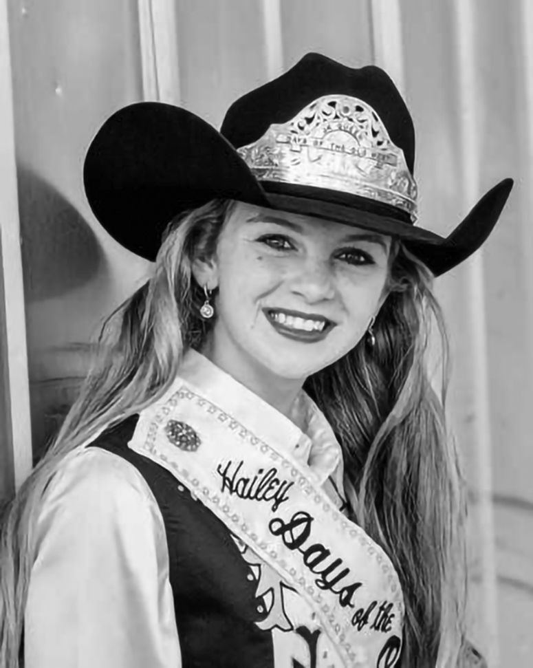 19-07-03 megan taber@.jpg